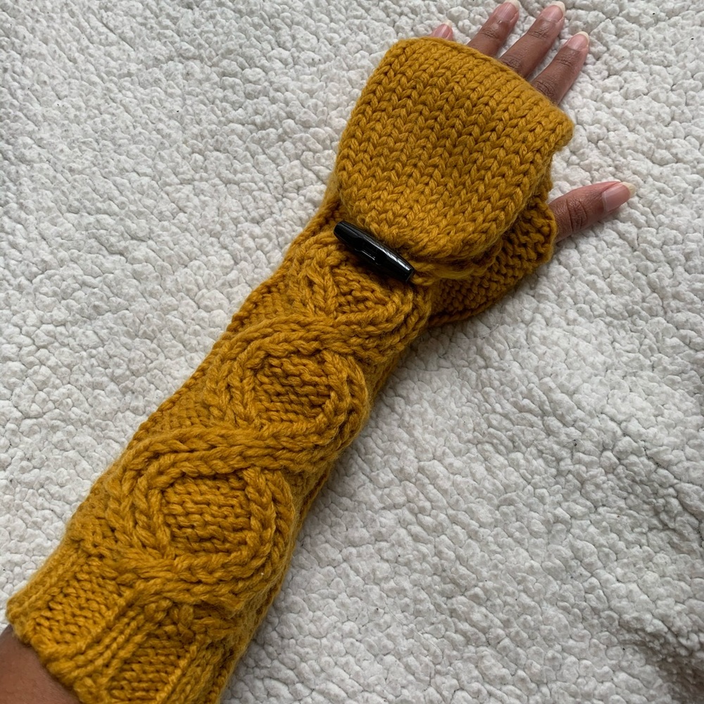 Knit Arm Warmers - So Cute for Fall!